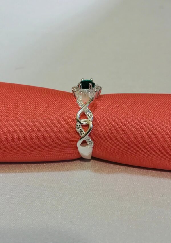 Emerald Vine Ring - Image 3