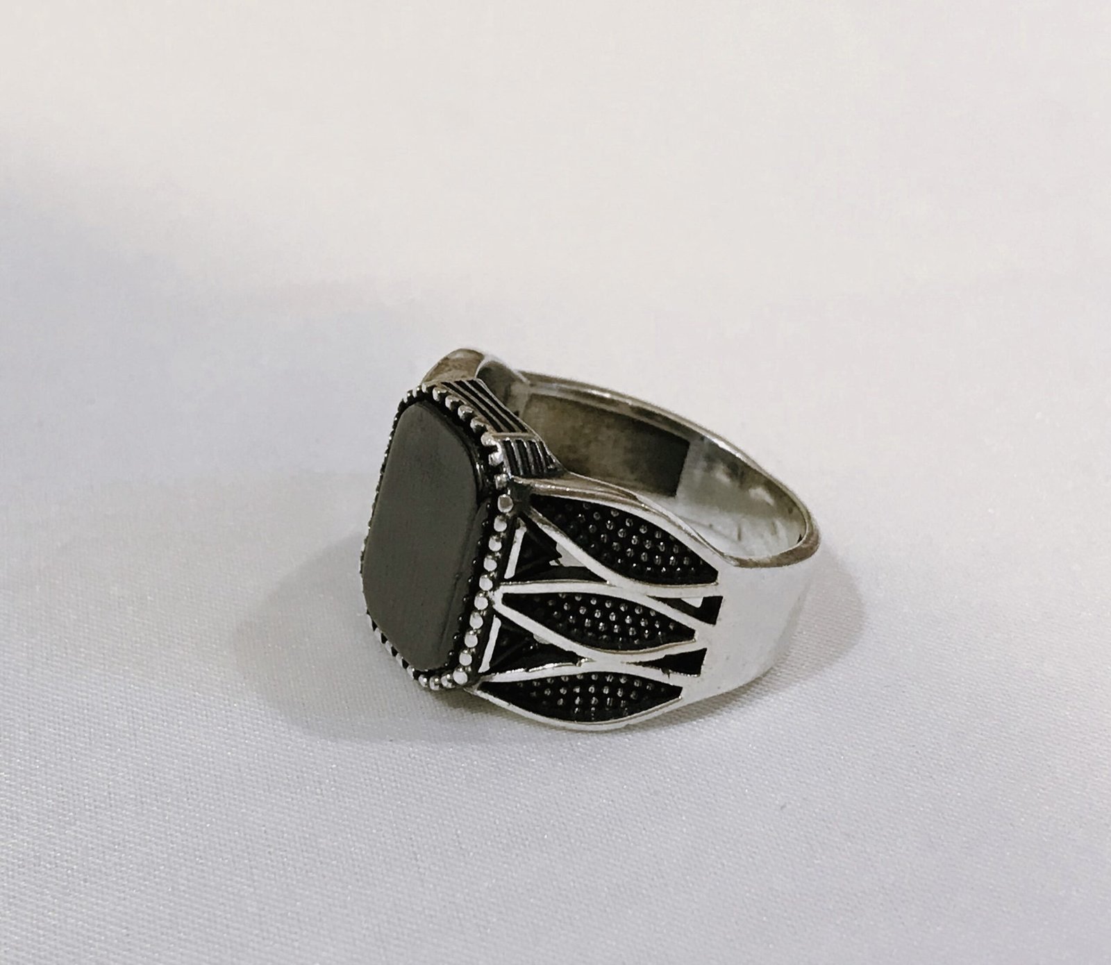 Noble Prestige Ring - Image 3